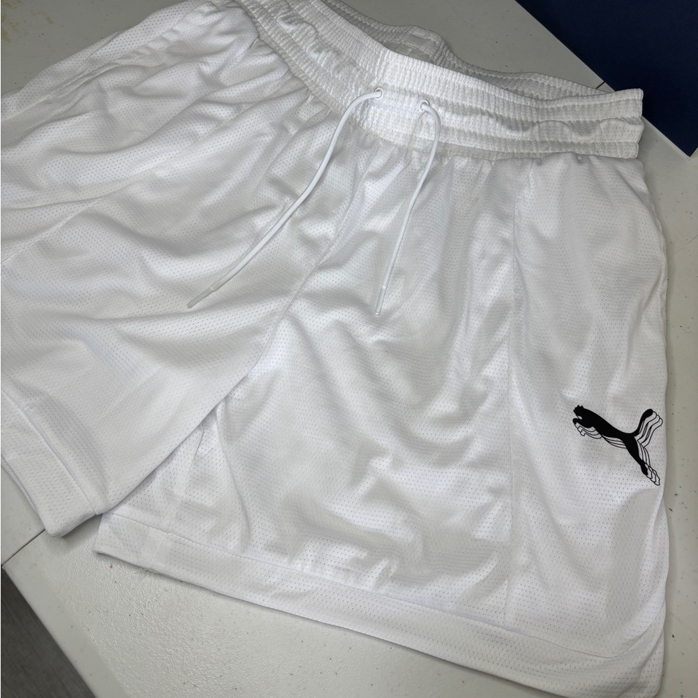 Puma Men's White Sports Shorts